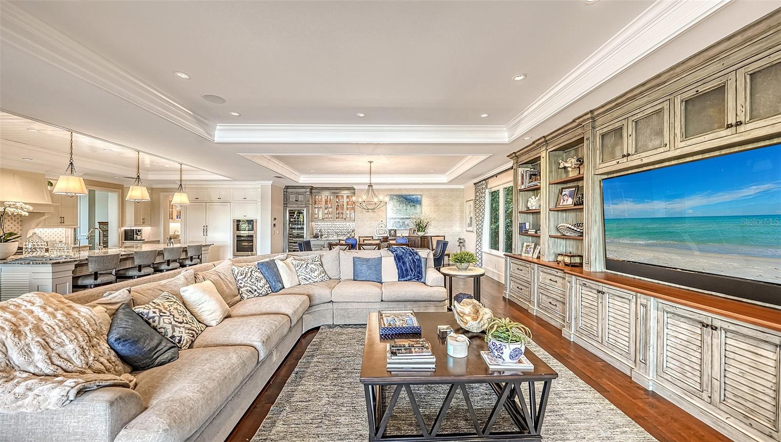 COCOANUT BAYOU - Residential