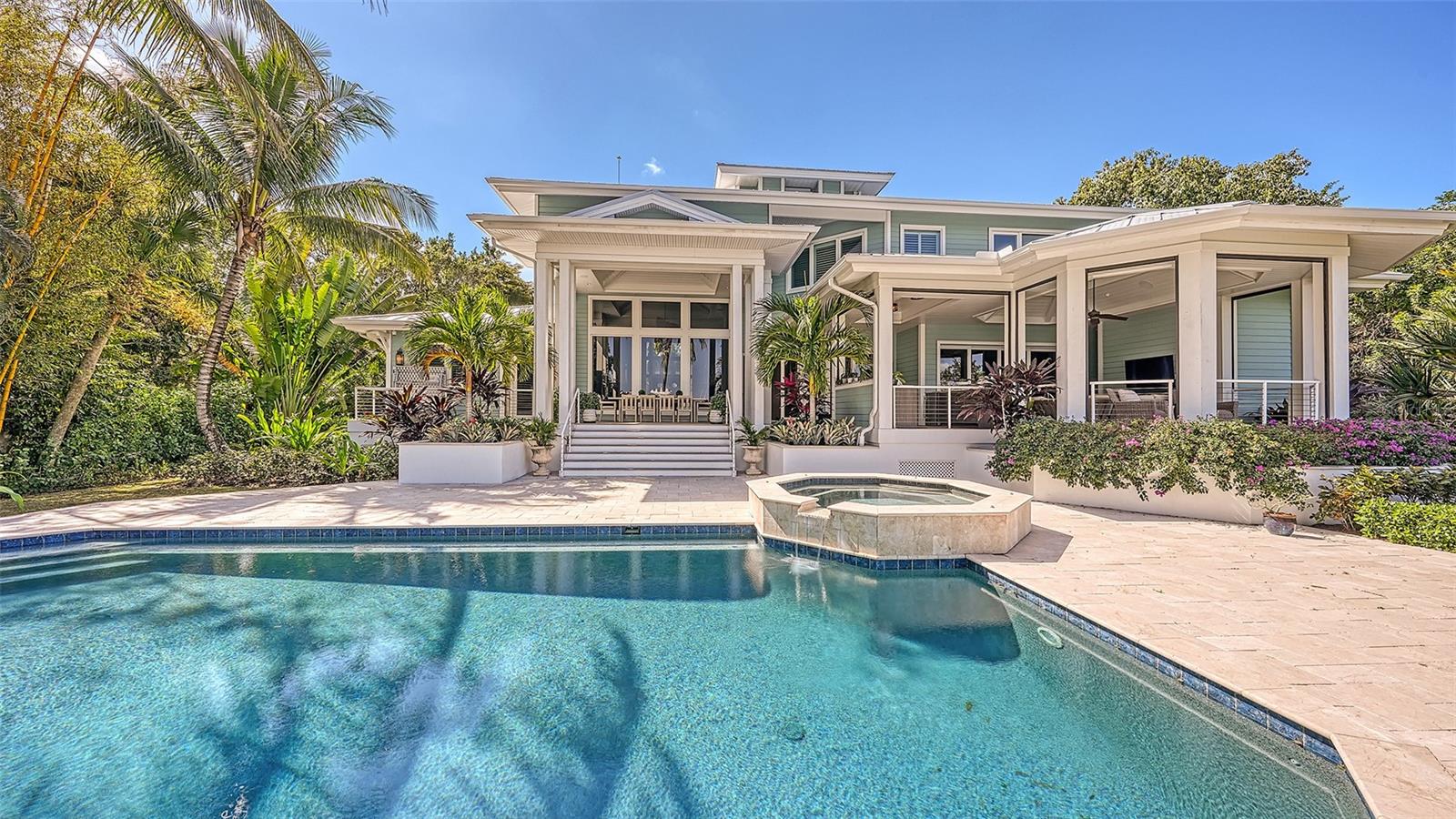 COCOANUT BAYOU - Residential