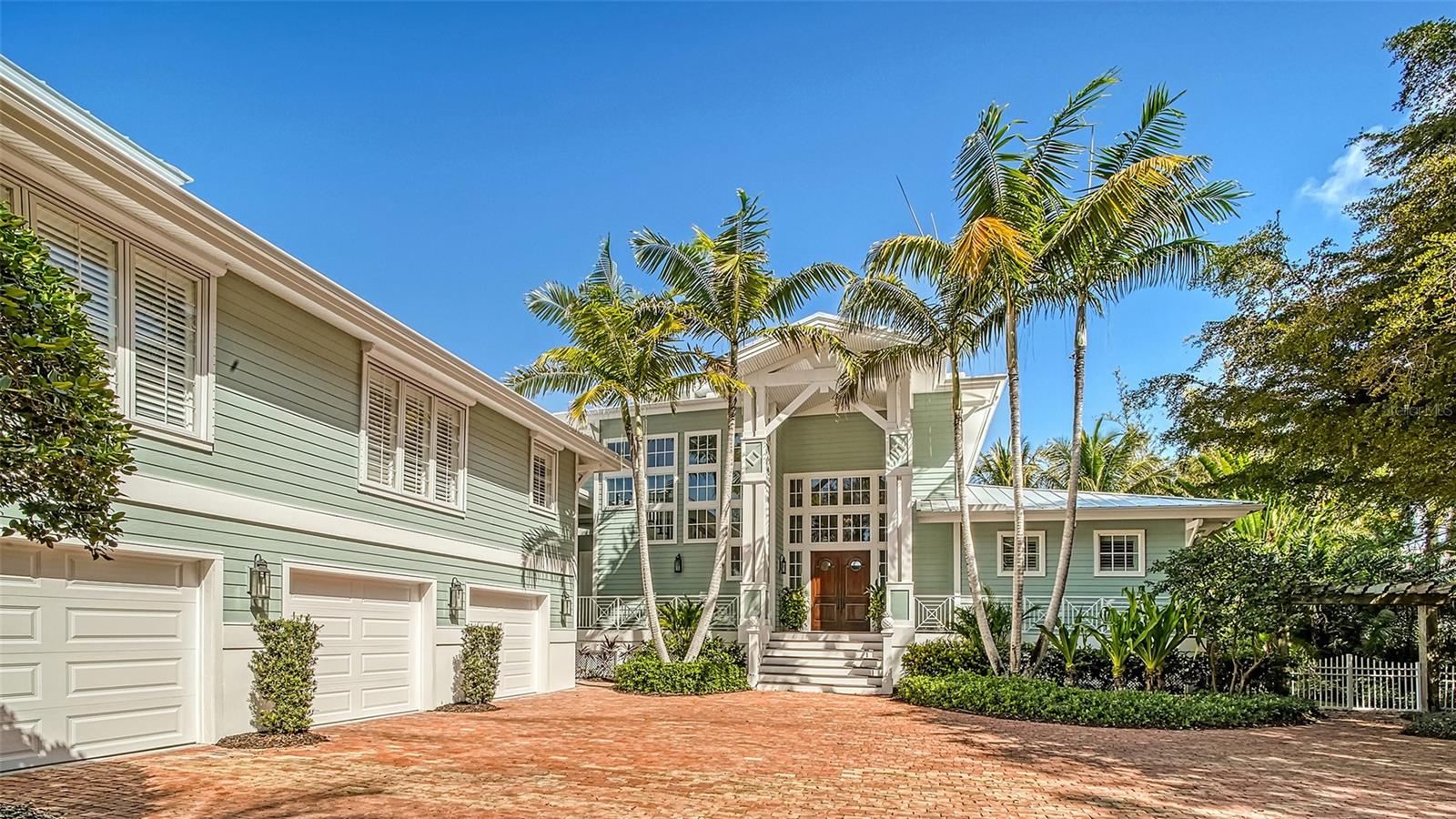 COCOANUT BAYOU - Residential