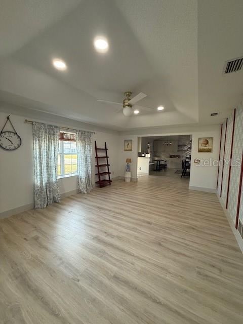 PALM HARBOR CENTER PH 01 - Residential Lease