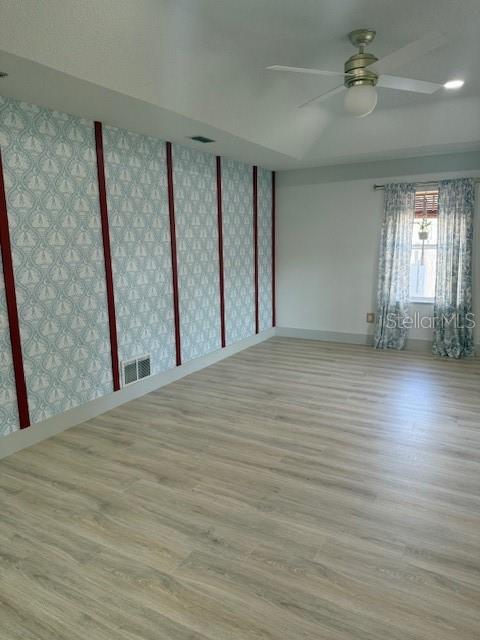 PALM HARBOR CENTER PH 01 - Residential Lease