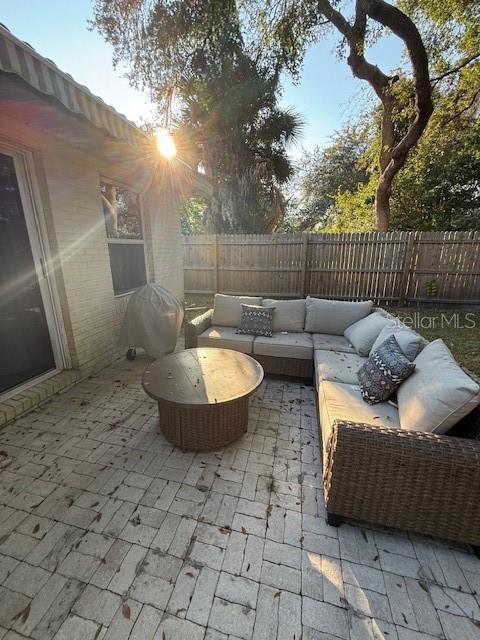 PALM HARBOR CENTER PH 01 - Residential Lease