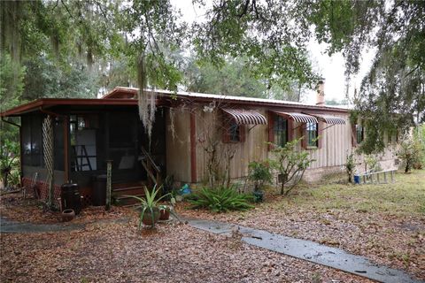 Photo of 347 Star Lake Drive, Hawthorne, FL 32640 (MLS # G5107105)