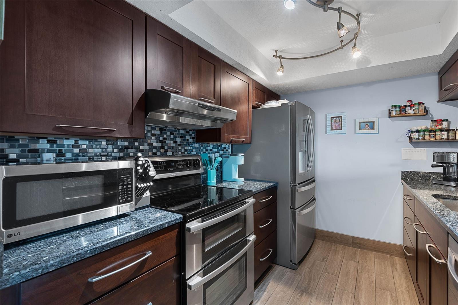 OCEAN VIEW MANOR CONDO - Residential