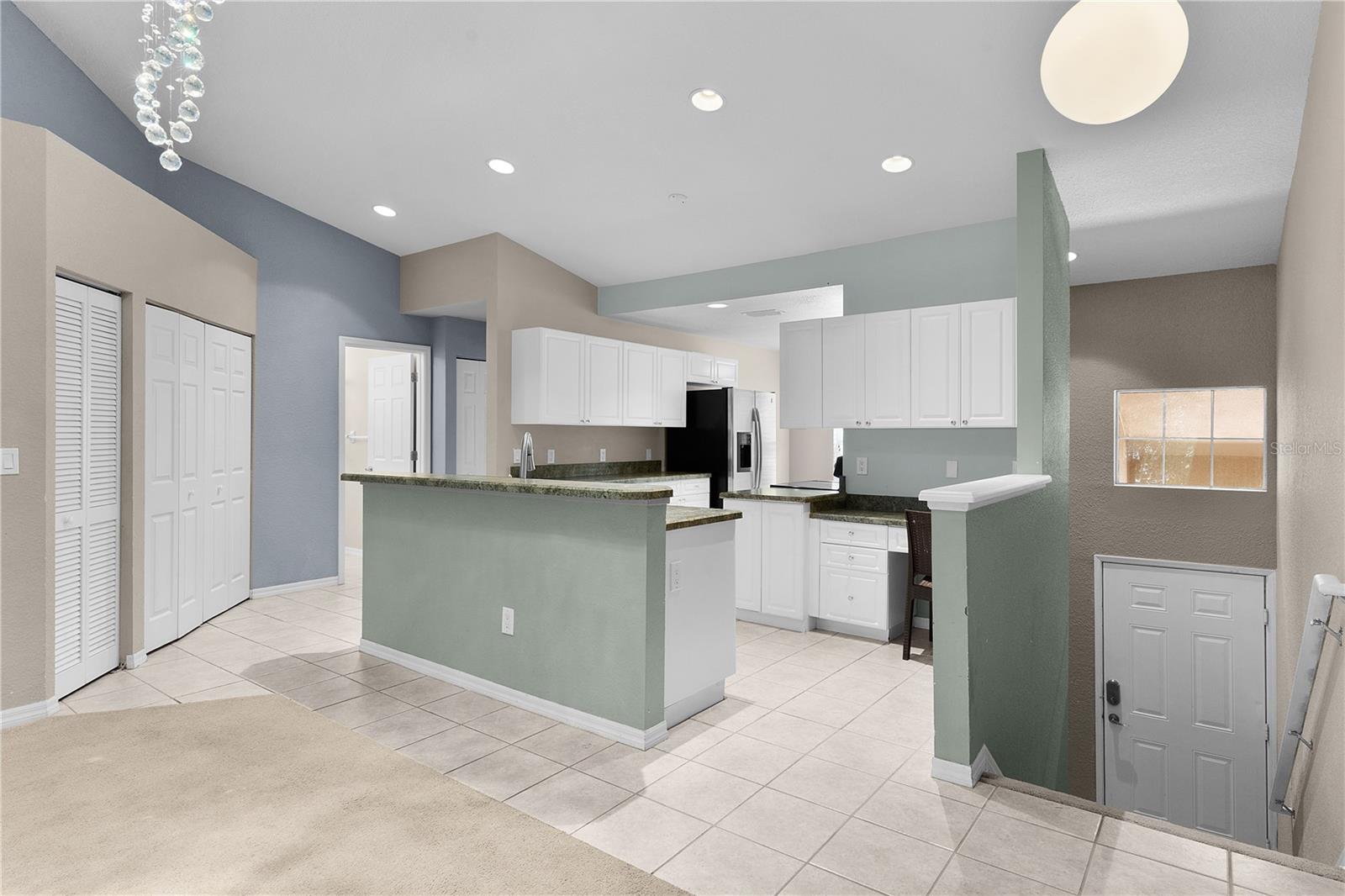 5427 ADMIRAL WAY