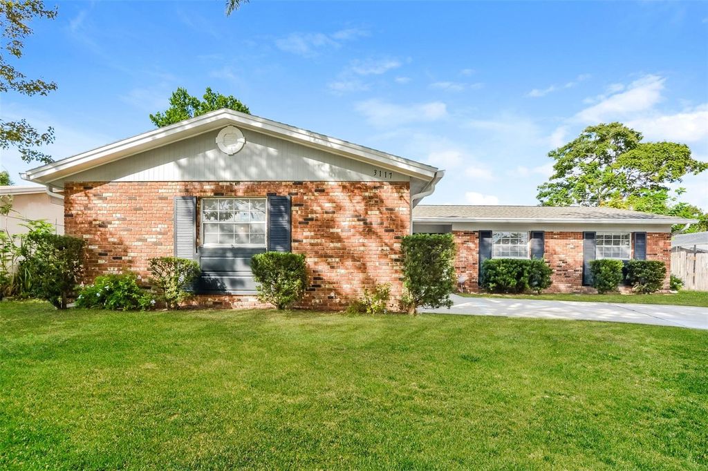 Photo of 3117 Raiders Run, Winter Park, FL 32792 (MLS # O6368350)