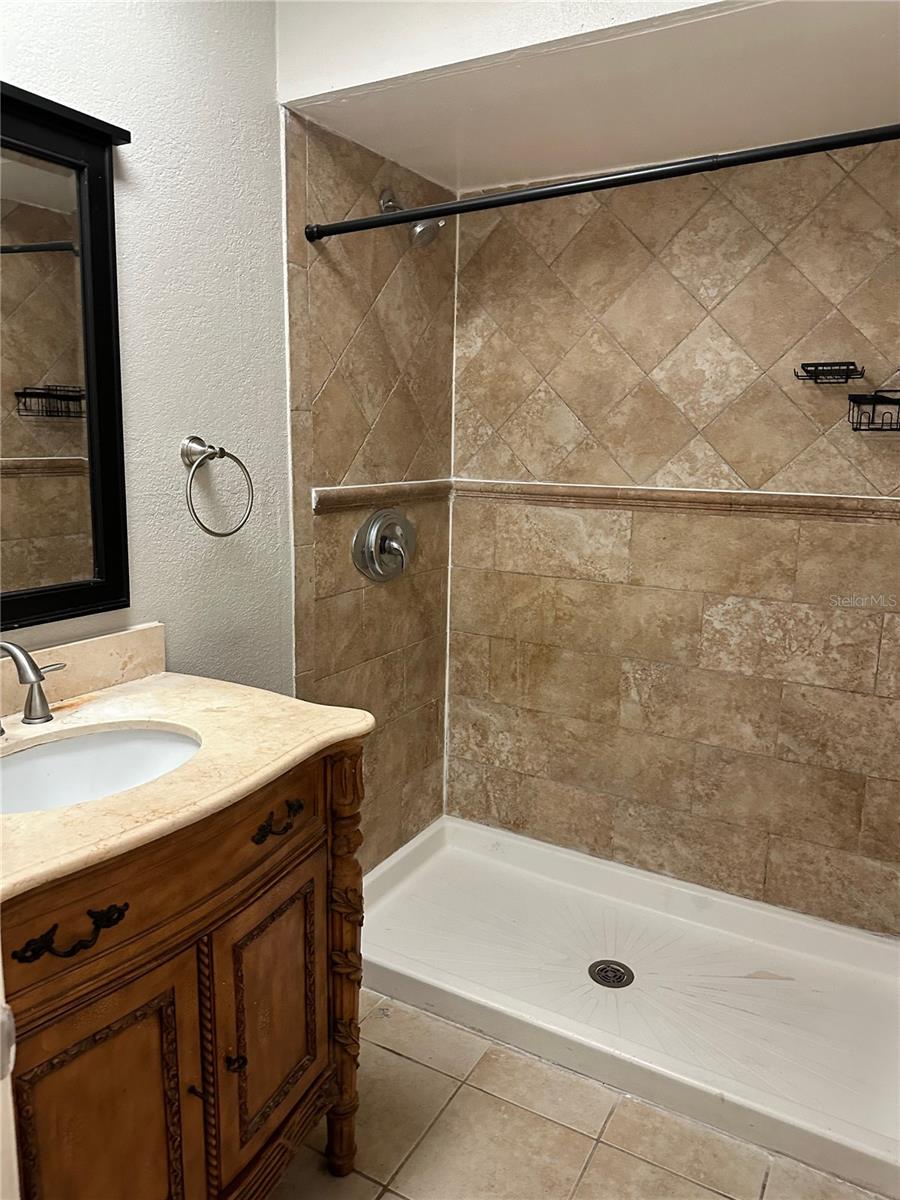 CYPRESS POINTE/LK ORLANDO - Residential Lease