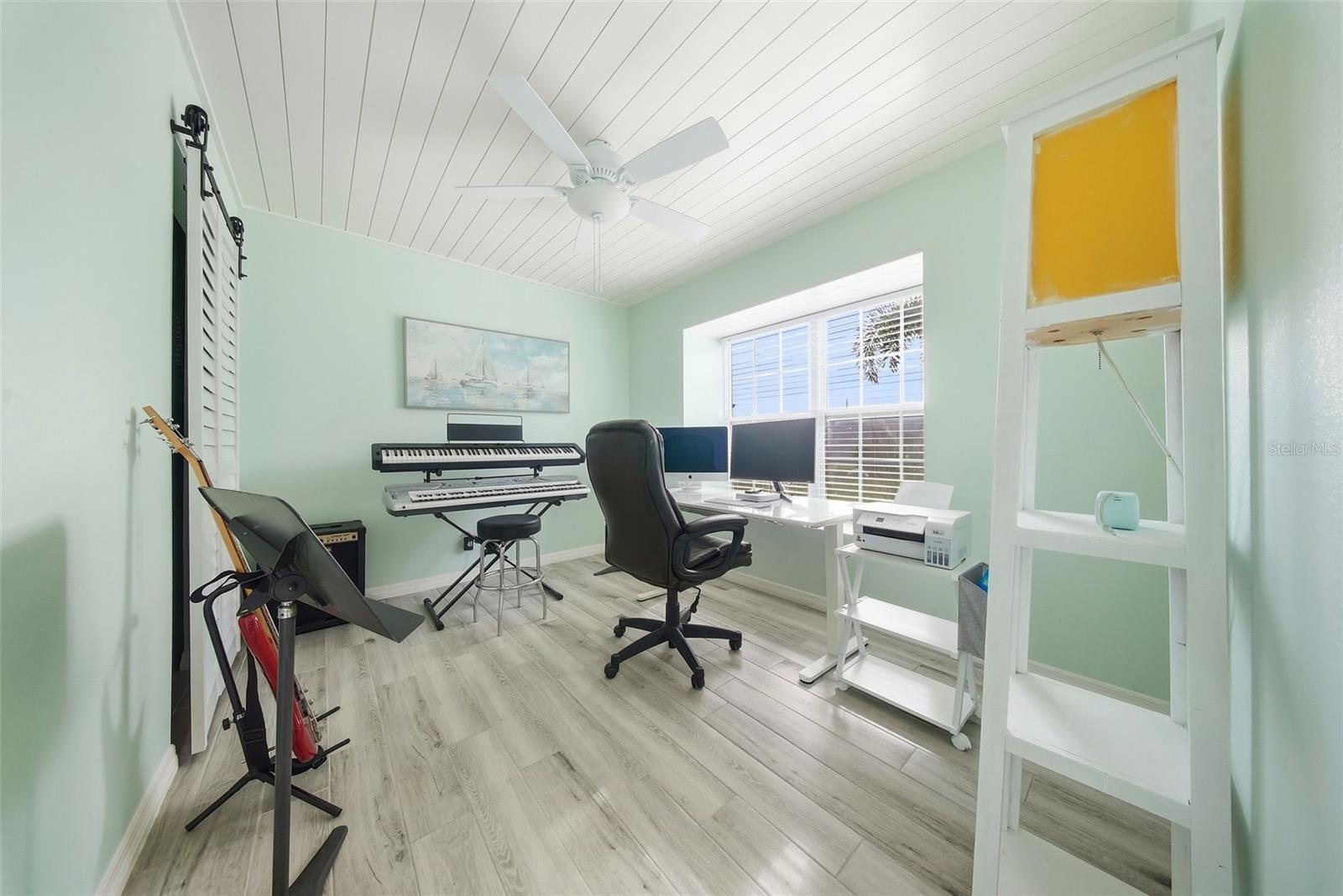 LAKES UNIT II PH I SEC II THE - Residential