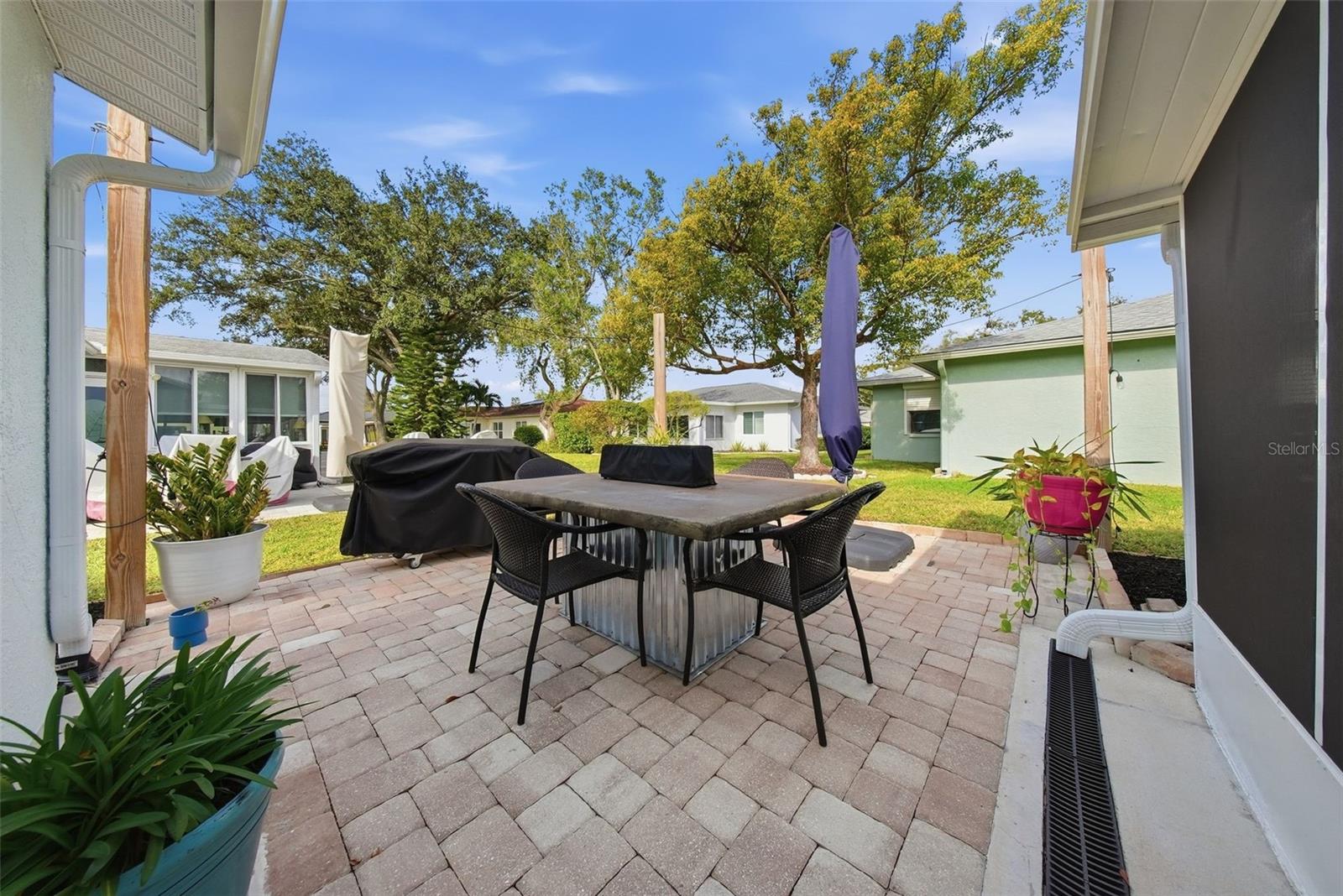 LAKES UNIT II PH I SEC II THE - Residential