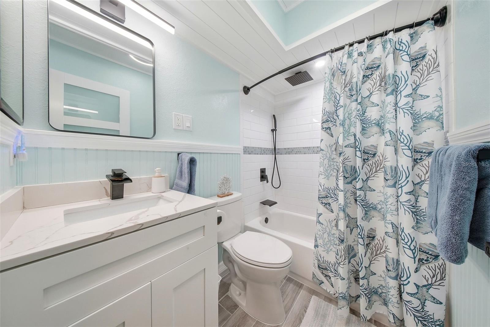 LAKES UNIT II PH I SEC II THE - Residential