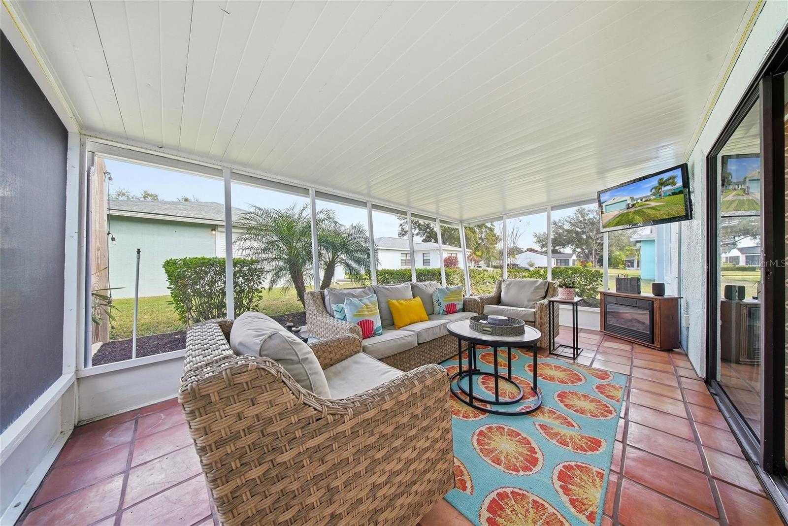 LAKES UNIT II PH I SEC II THE - Residential