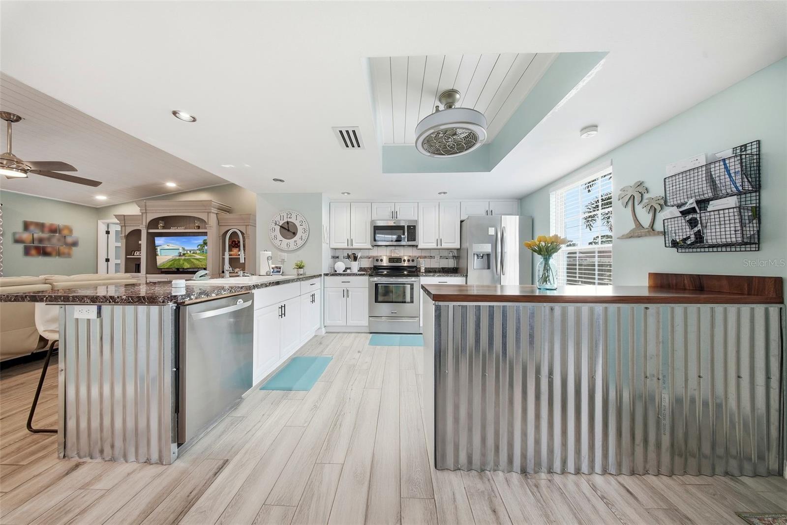 LAKES UNIT II PH I SEC II THE - Residential