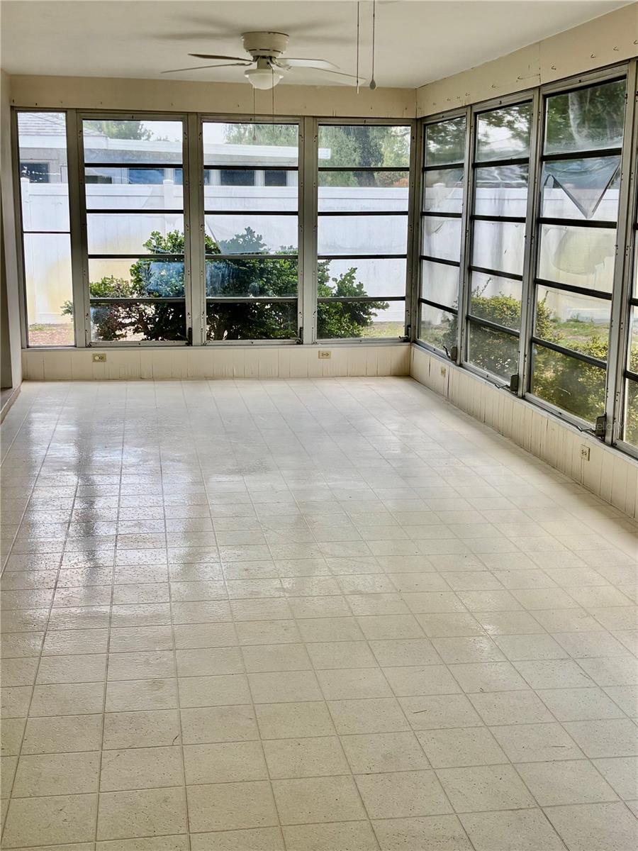 VILLAGE GREEN OF BRADENTON UNIT B - Residential