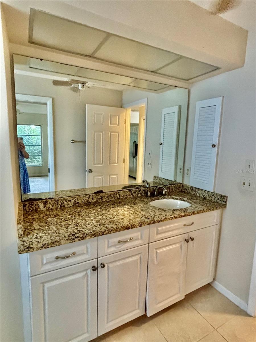 VILLAGE GREEN OF BRADENTON UNIT B - Residential