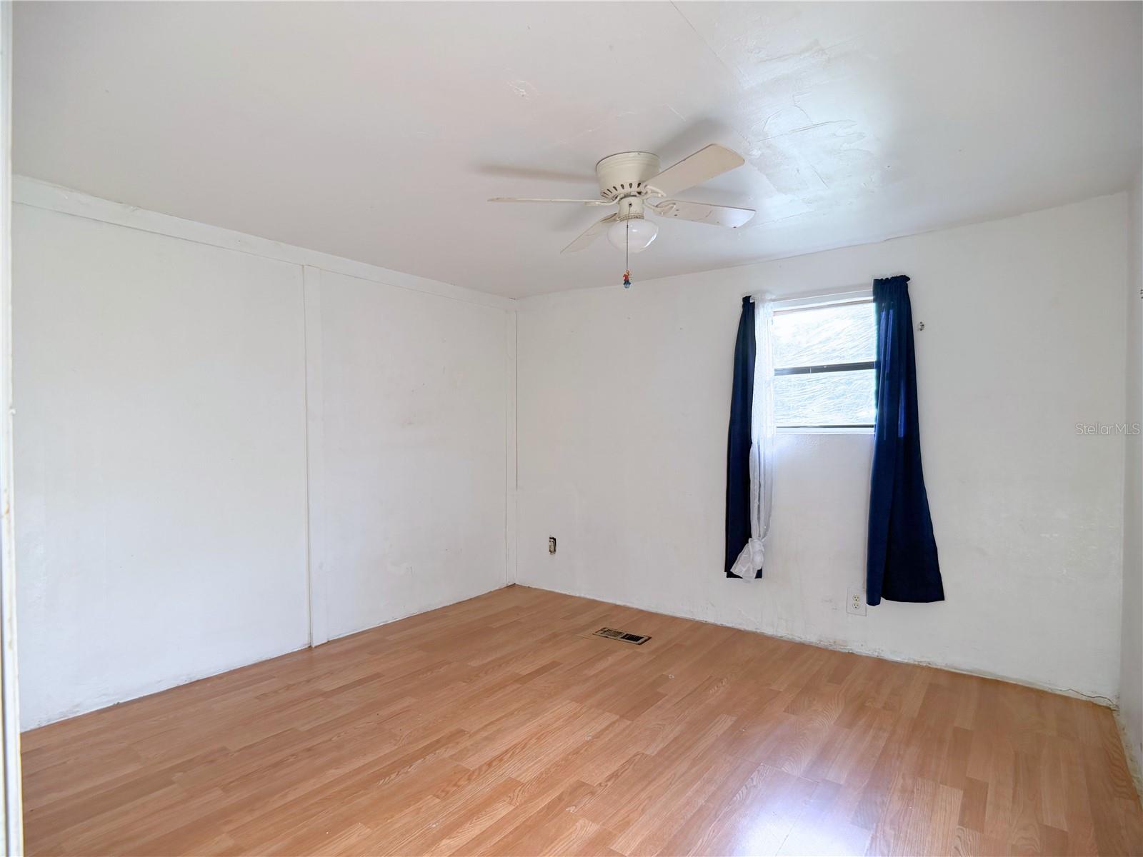 HALFMOON MINI-FARMS - Residential