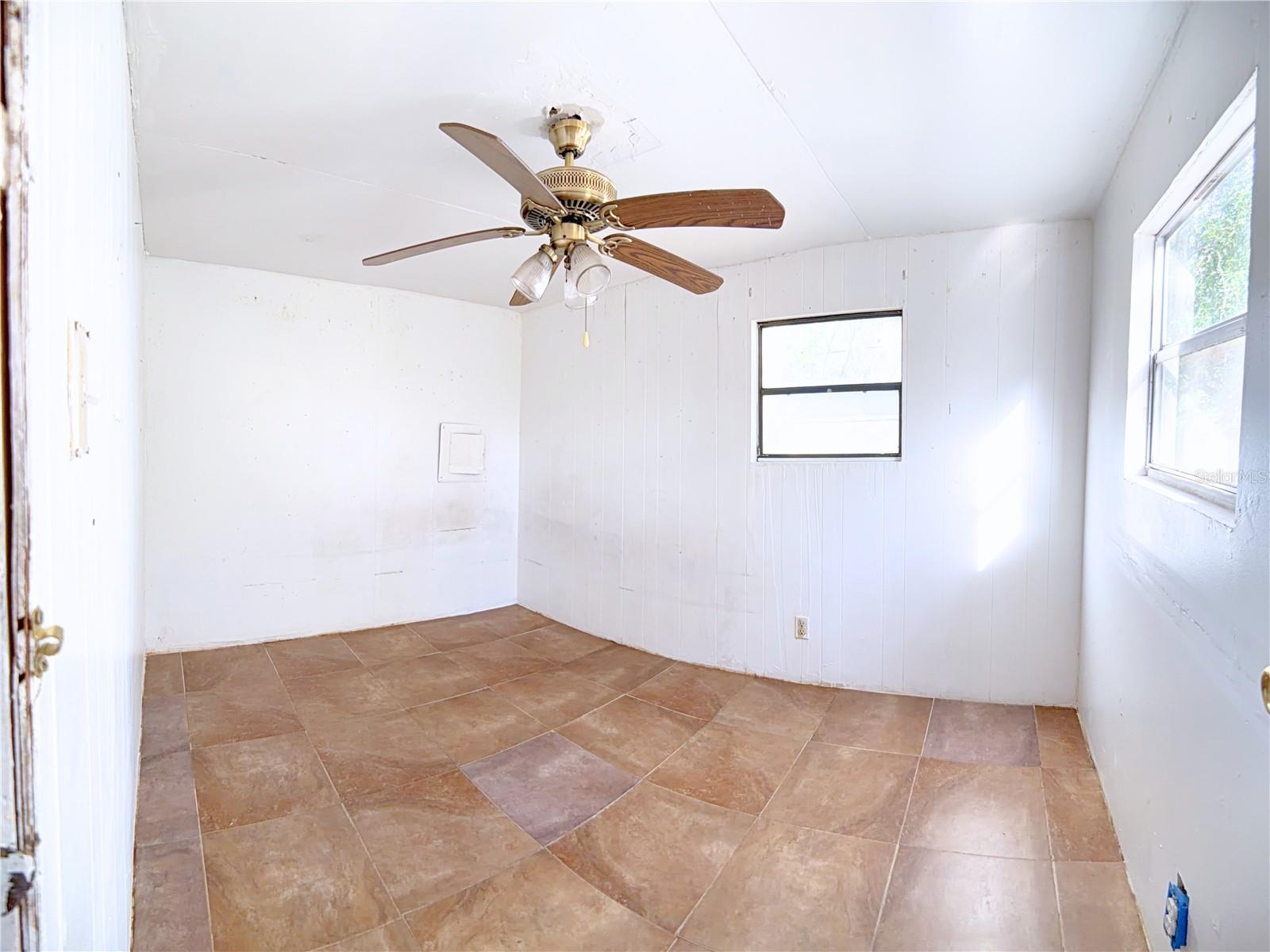 HALFMOON MINI-FARMS - Residential