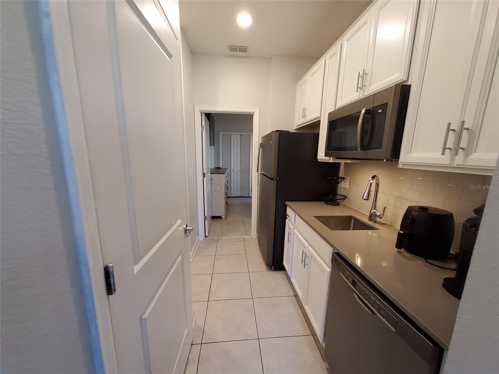 NORTHRIDGE ESTATES - Residential Lease