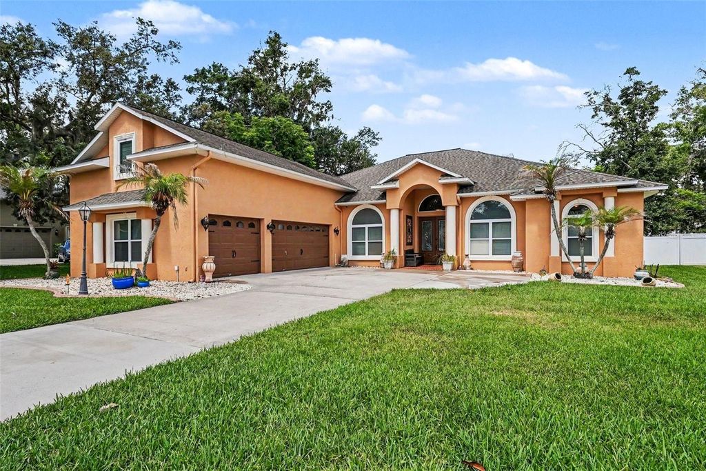 Photo of 2305 Valrico Forest Drive, Valrico, FL 33594 (MLS # TB8511529)