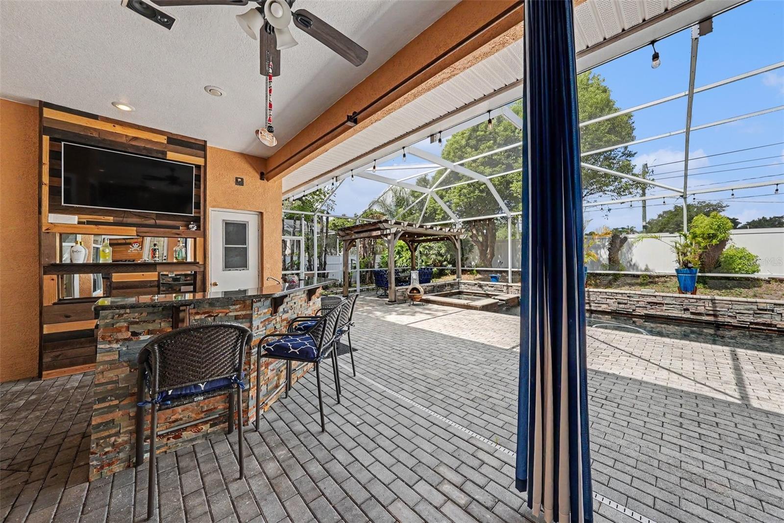 VALRICO FOREST - Residential