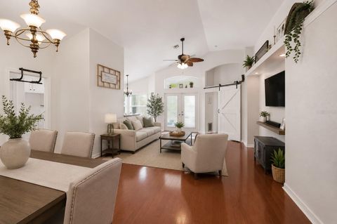 Tiny photo for 10424 Stonepark Dr, Leesburg, FL 34788 (MLS # O6406666)