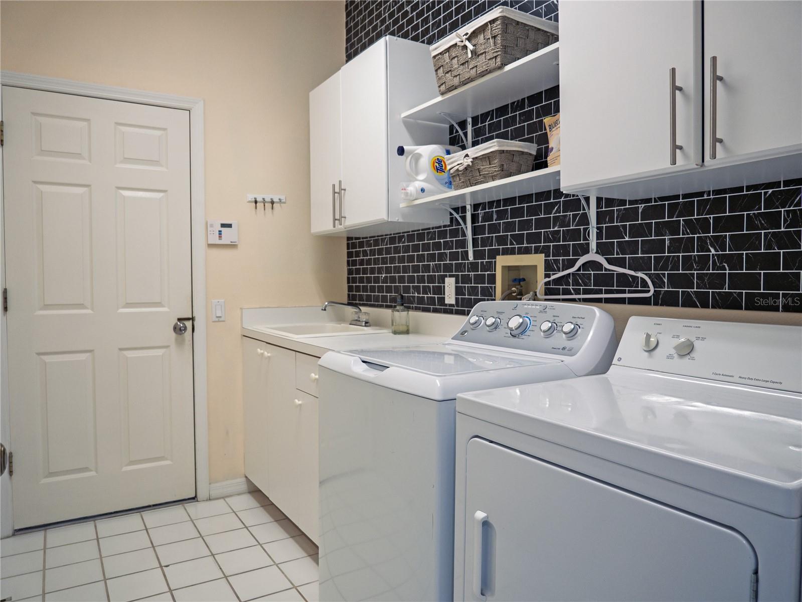 PERIDIA ISLE - Residential