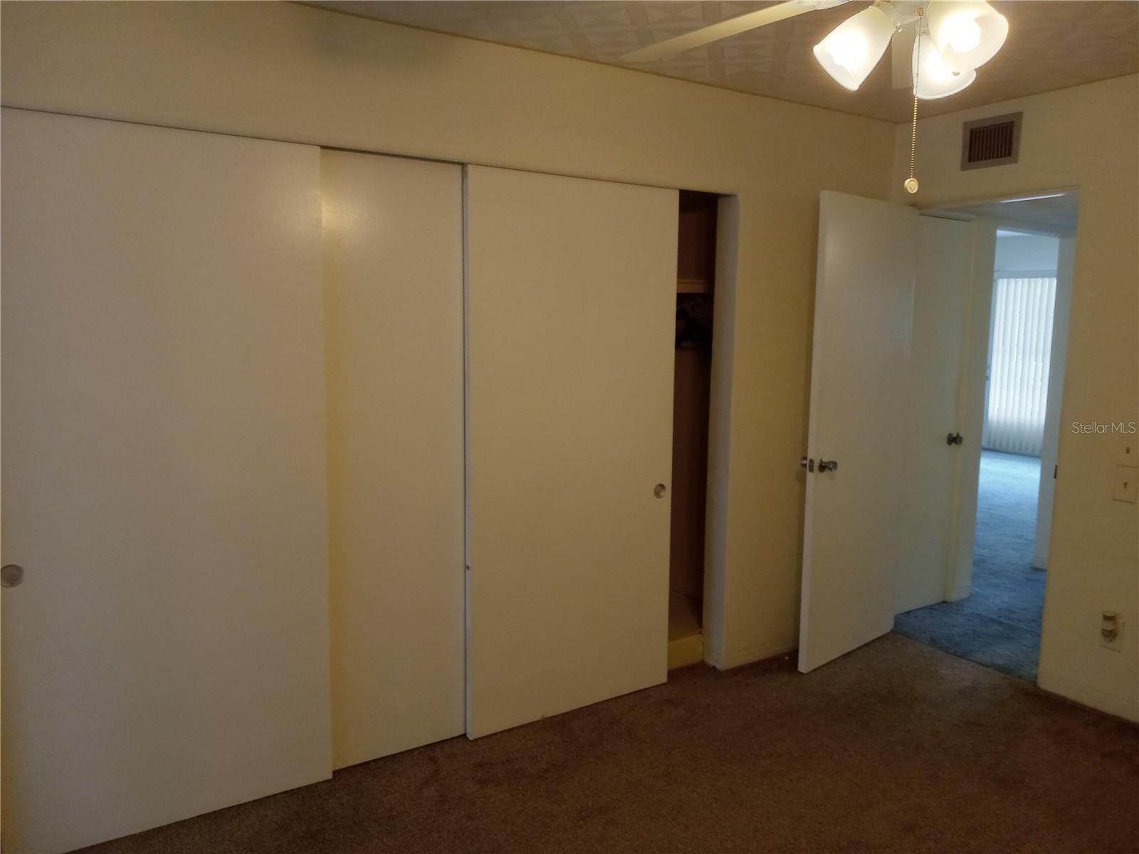 ON TOP OF THE WORLD - Residential Lease