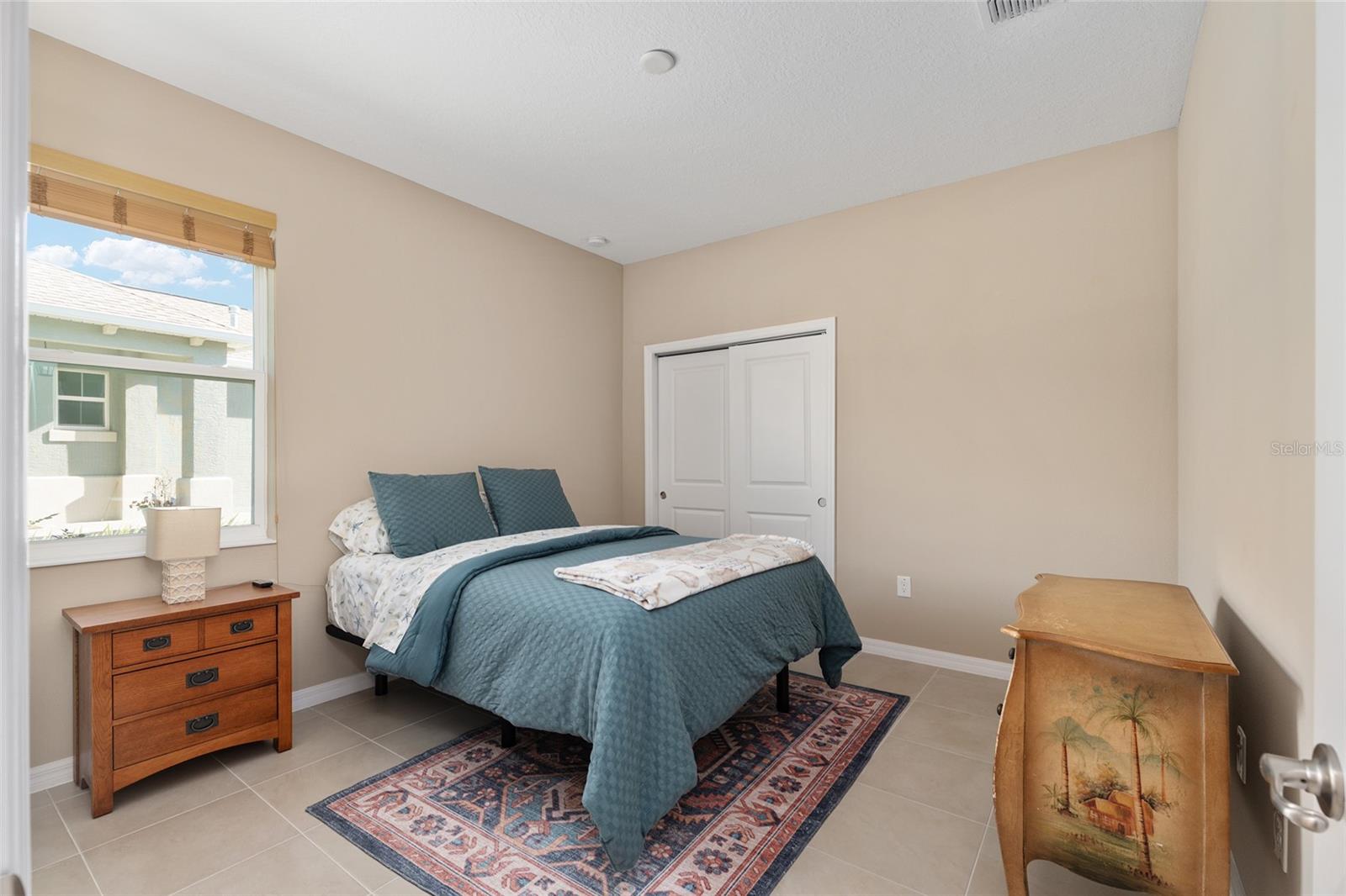 ON TOP OF THE WORLD - Residential