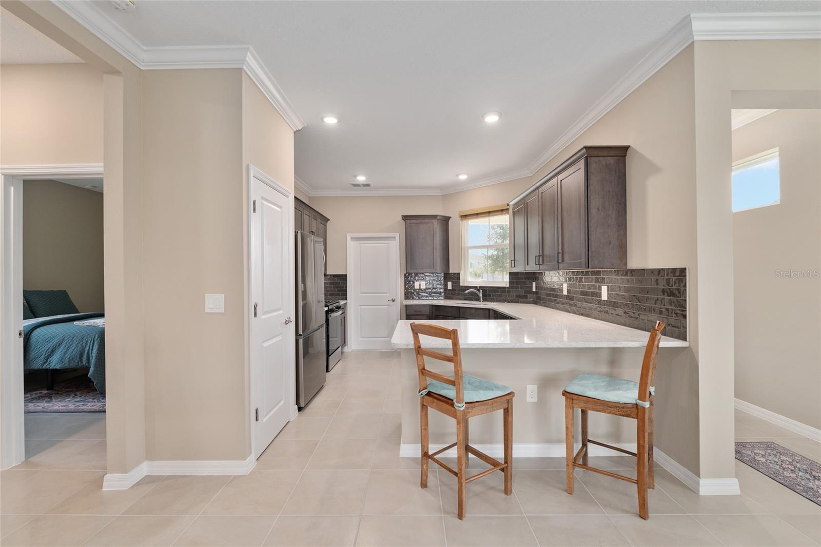 ON TOP OF THE WORLD - Residential