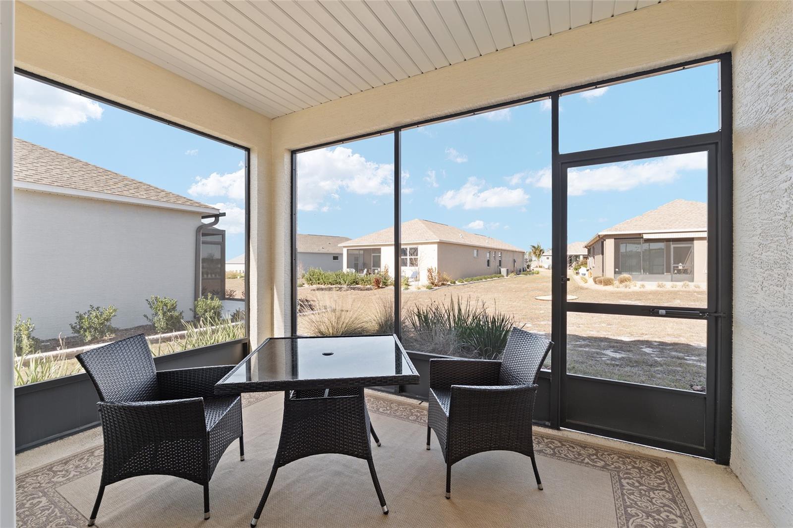 ON TOP OF THE WORLD - Residential