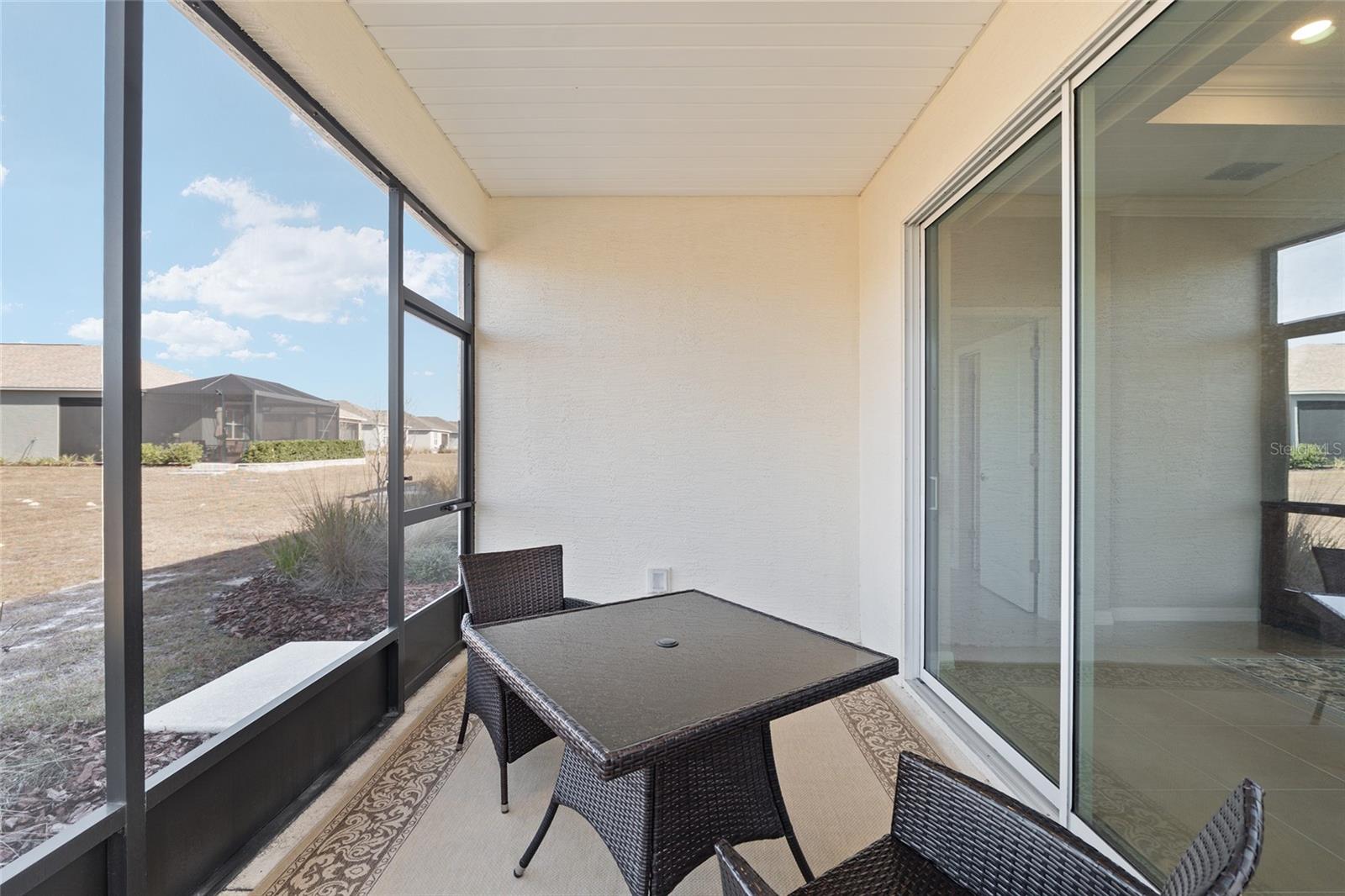 ON TOP OF THE WORLD - Residential