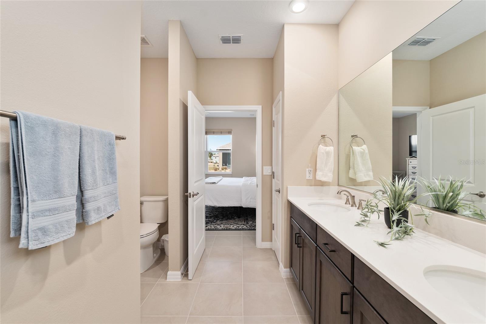 ON TOP OF THE WORLD - Residential