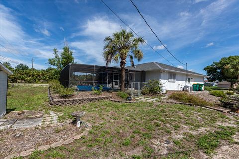 A home in PORT CHARLOTTE