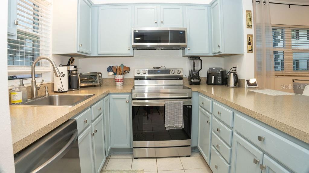 BURGUNDY UNIT ONE - Residential