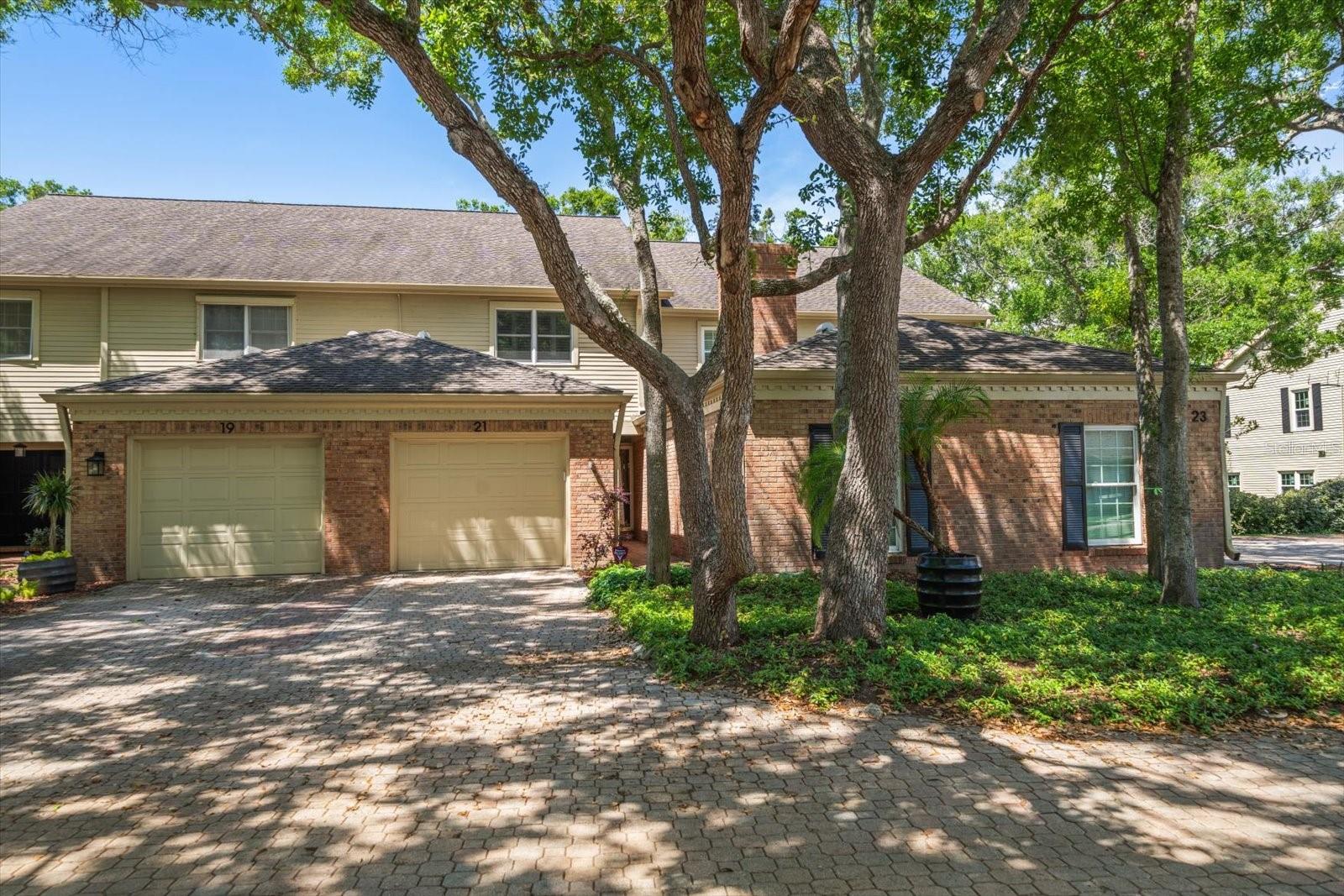 21 PELICAN PLACE