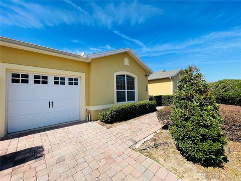 A home in WINTER HAVEN