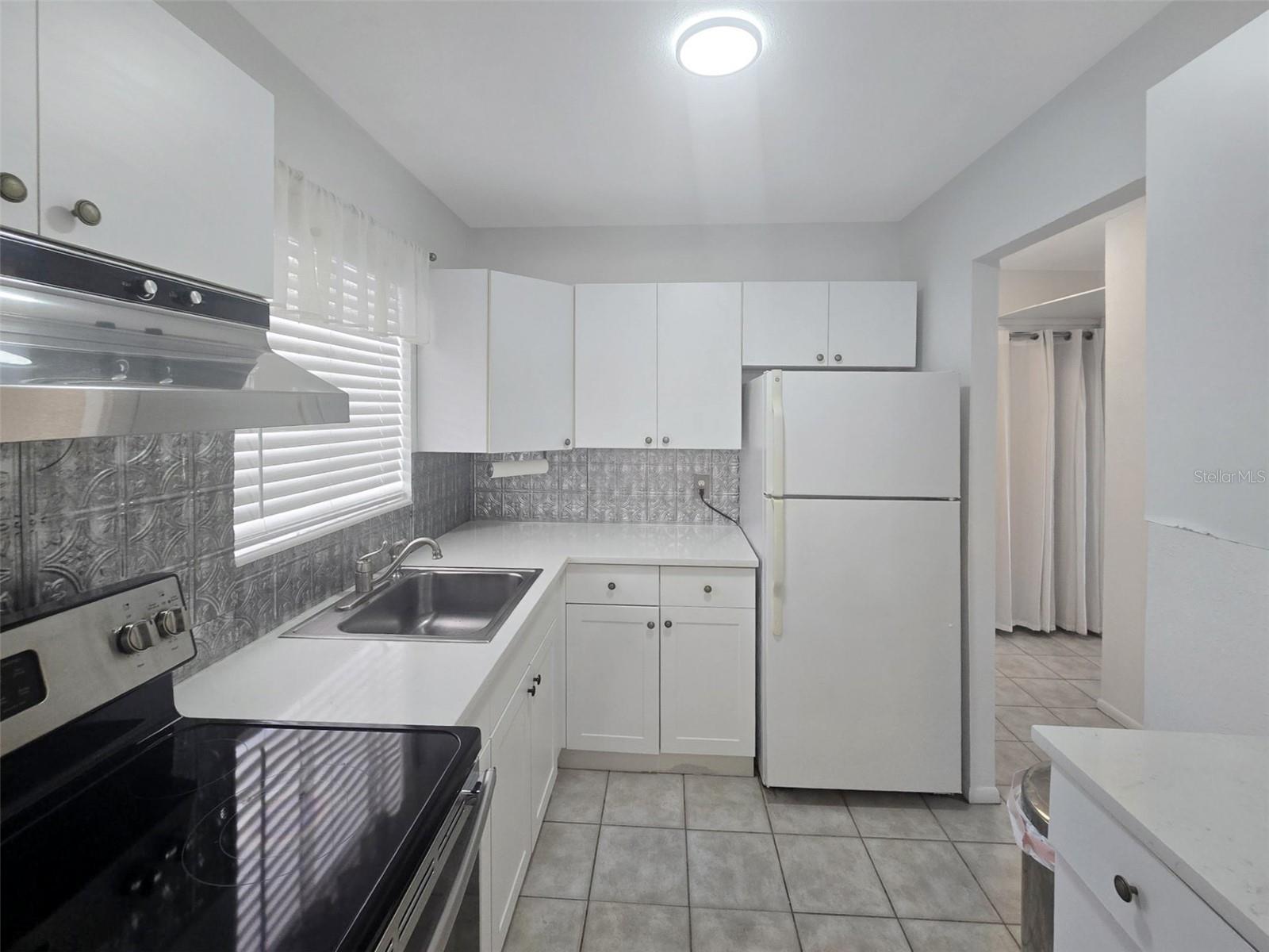 BAYSHORE GARDENS APTS 1 - Residential Lease