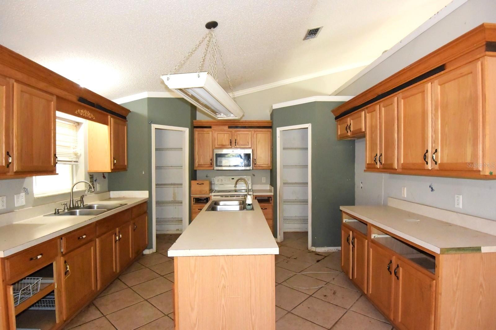 CITRUS SPGS UNIT 08 - Residential