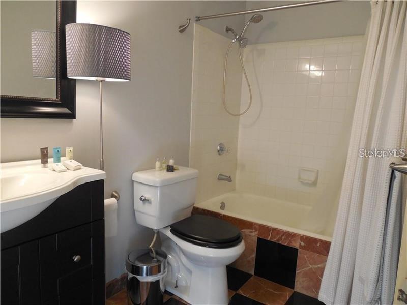 THE LANDINGS OF TAMPA A CONDOM - Residential Lease