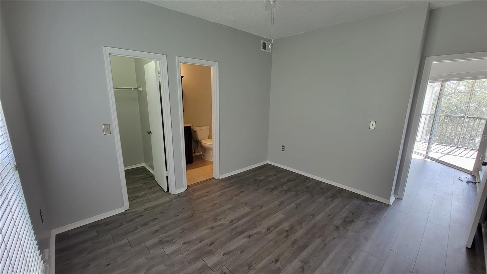 THE LANDINGS OF TAMPA A CONDOM - Residential Lease
