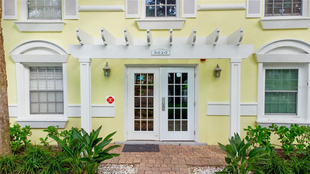 Photo of 5020 Beach Drive SE #C, St Petersburg, FL 33705 (MLS # TB8432928)