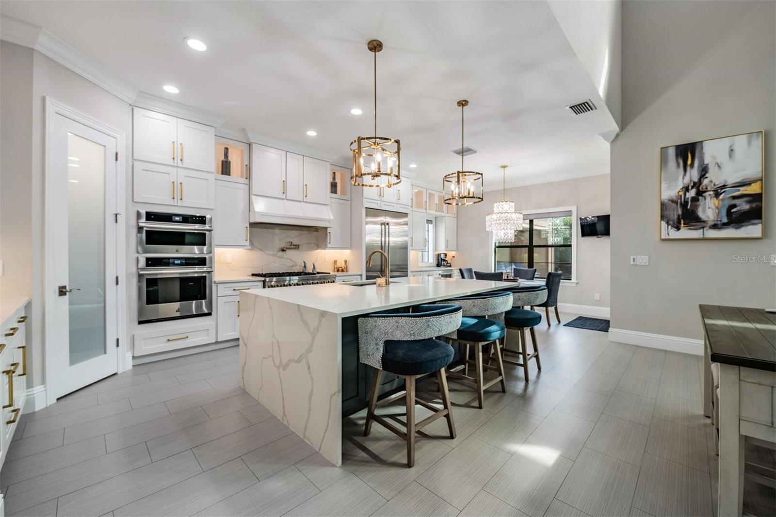 2913 VALENCIA RIDGE STREET