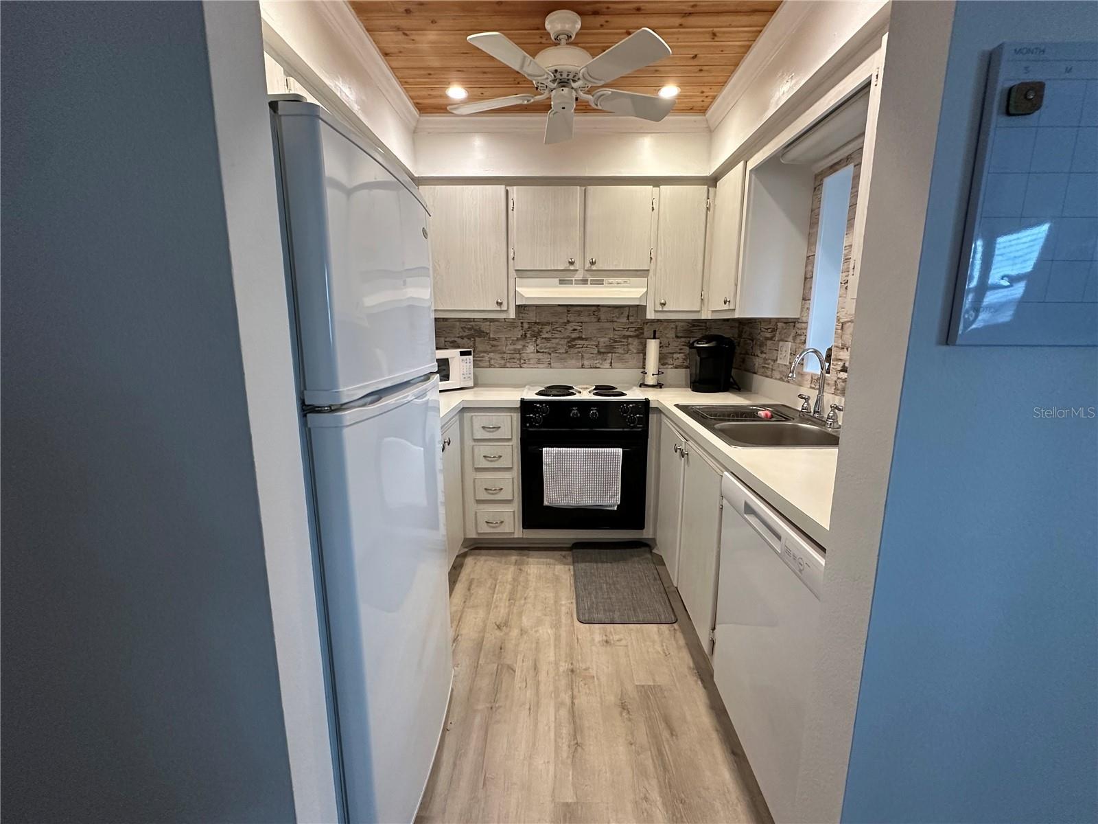 BURGUNDY UNIT ONE CONDO - Residential