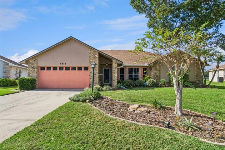 Photo 1 of 27 — 1512 READE CIRCLE, ST CLOUD, FL 34772