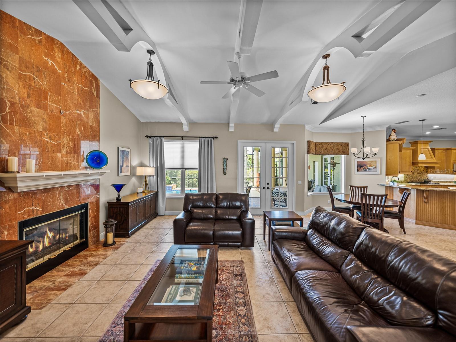 HERON CAY - Residential