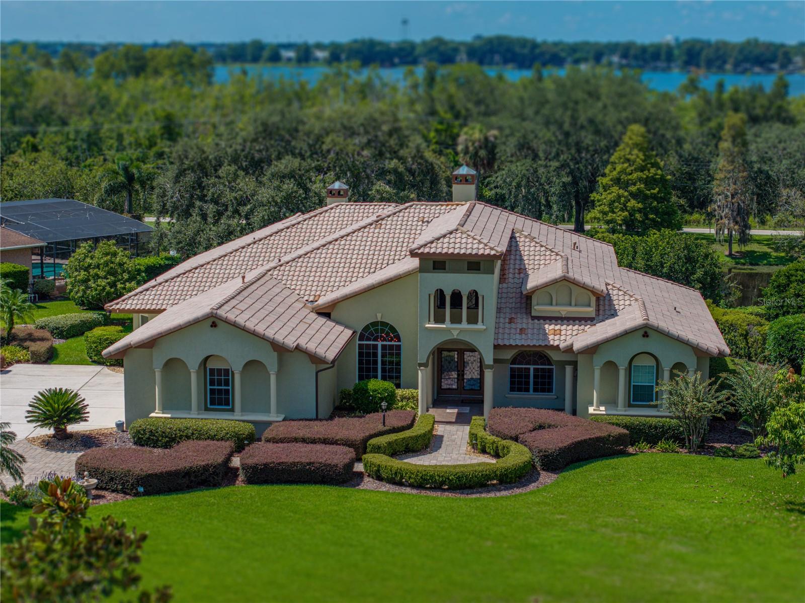HERON CAY - Residential