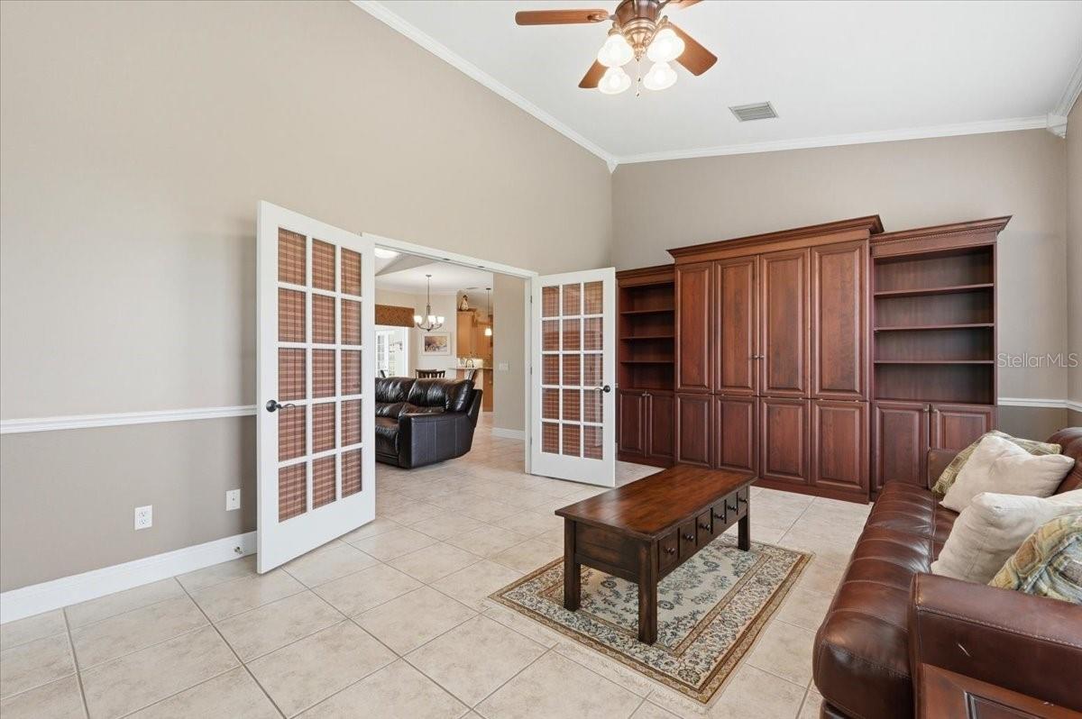 HERON CAY - Residential