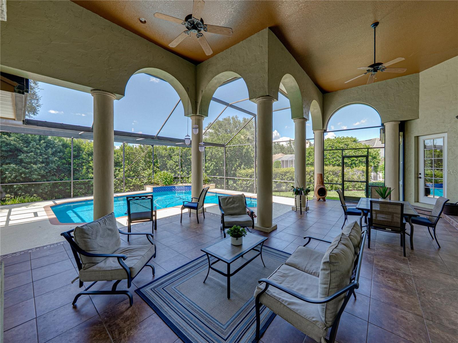HERON CAY - Residential