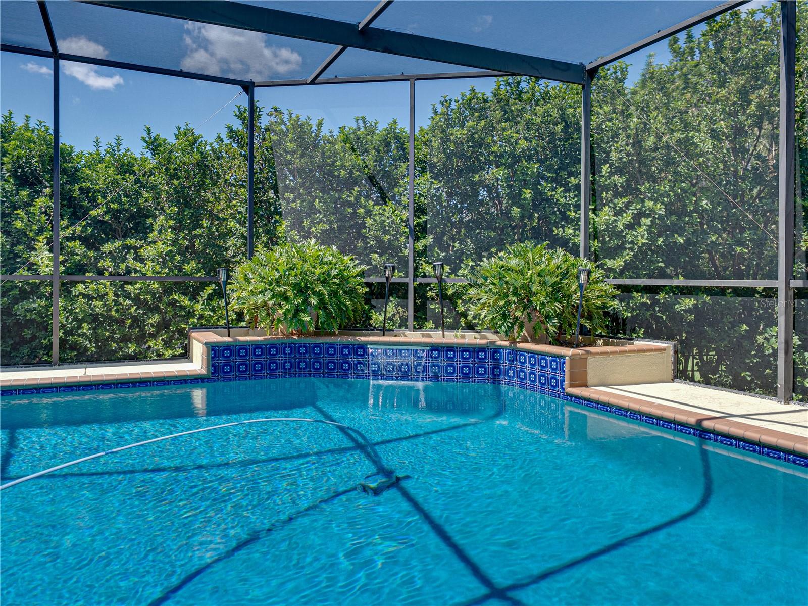 HERON CAY - Residential