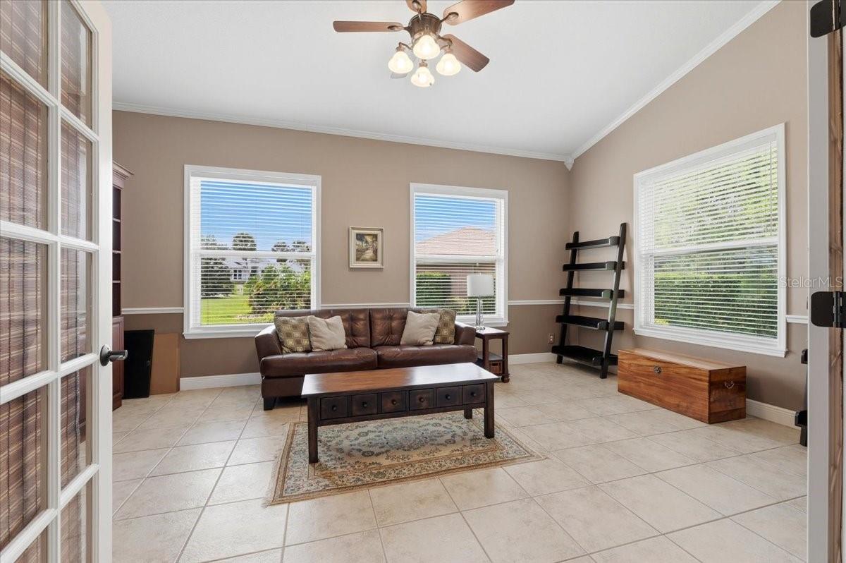 HERON CAY - Residential