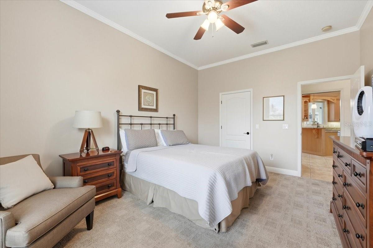 HERON CAY - Residential